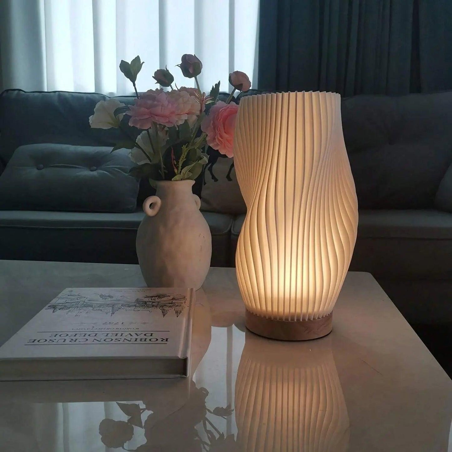GlowCrest - Gentle Curve Radiance
