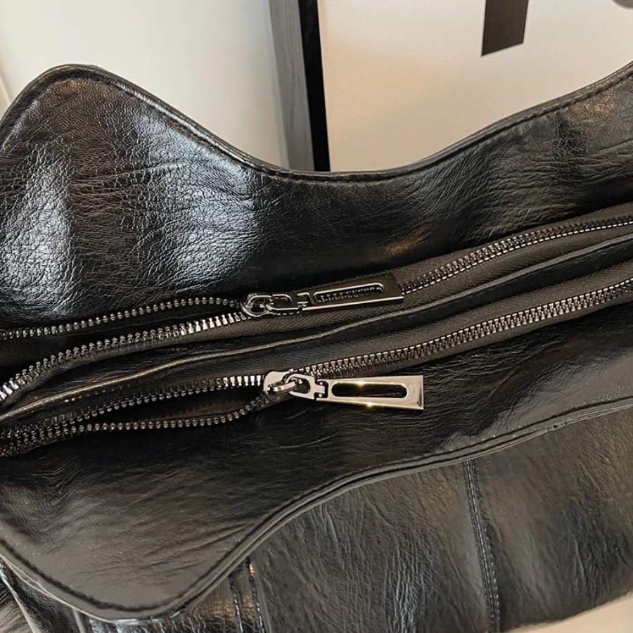 Amber Shoulder Bag – Chic and Versatile Everyday Handbag