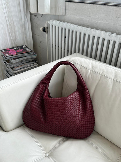 UrbanMuse™ – Style, space, and confidence in one perfect bag
