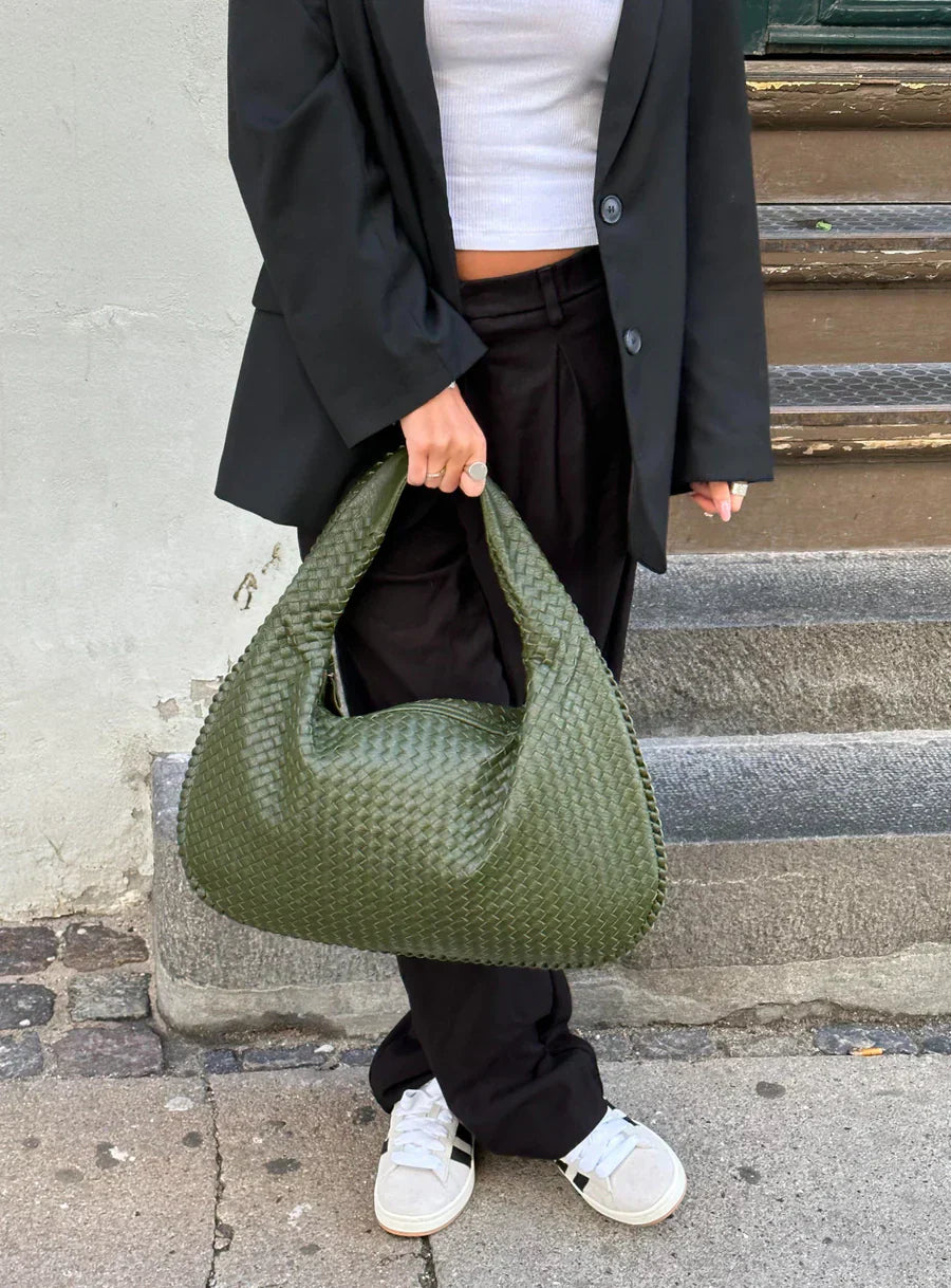 UrbanMuse™ – Style, space, and confidence in one perfect bag