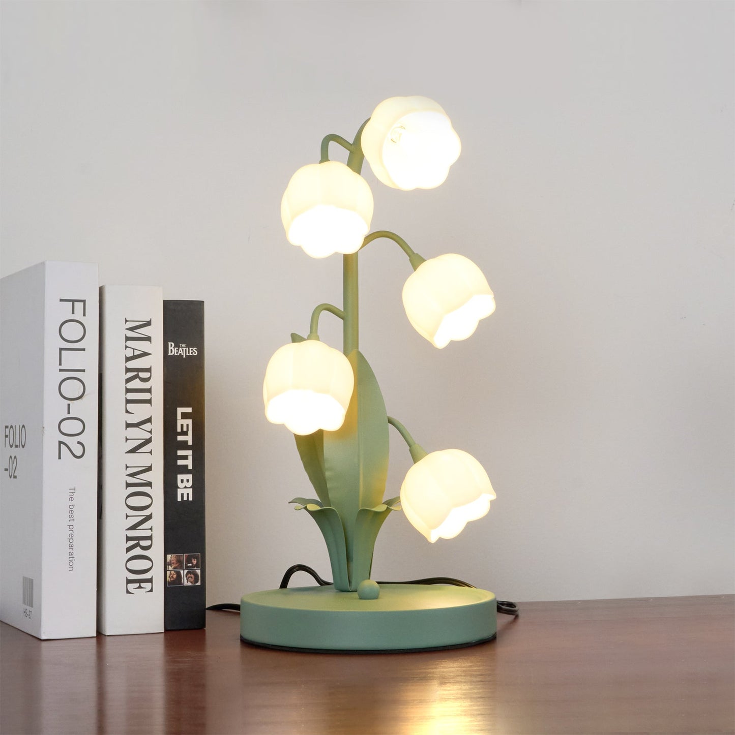 FloraLuxe – Refined Orchid Design Interior Light