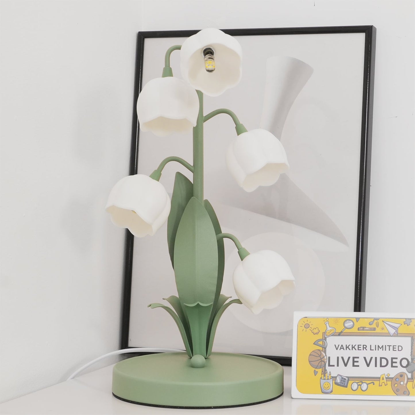 FloraLuxe – Refined Orchid Design Interior Light