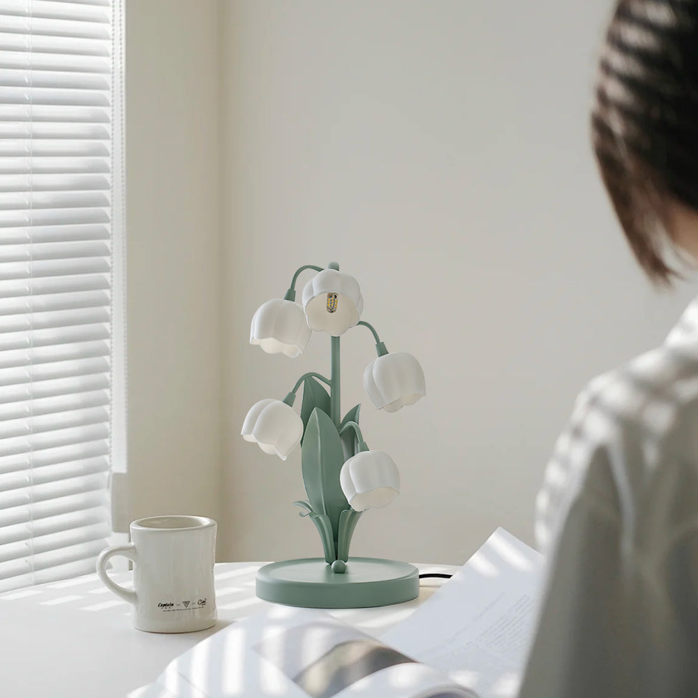 FloraLuxe – Refined Orchid Design Interior Light