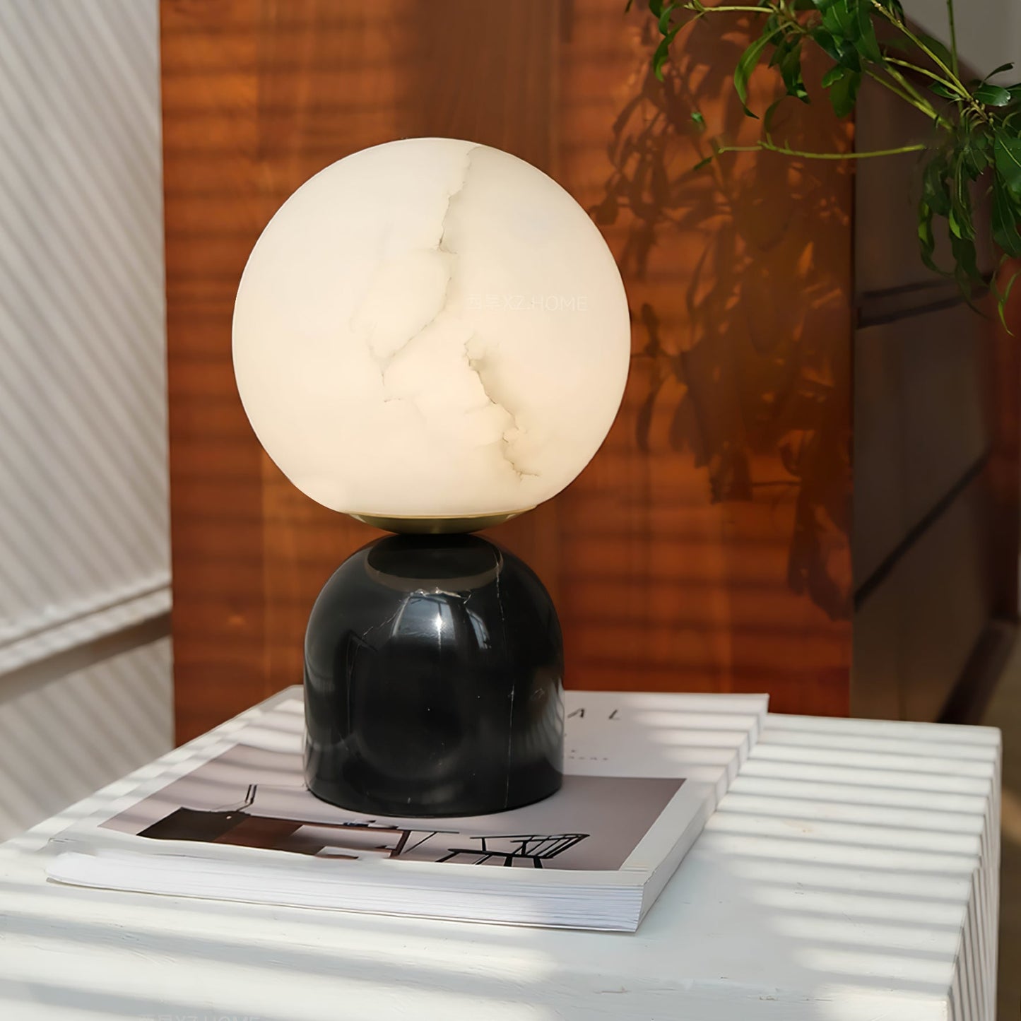 BillyBrilliance - Elegant Lamp