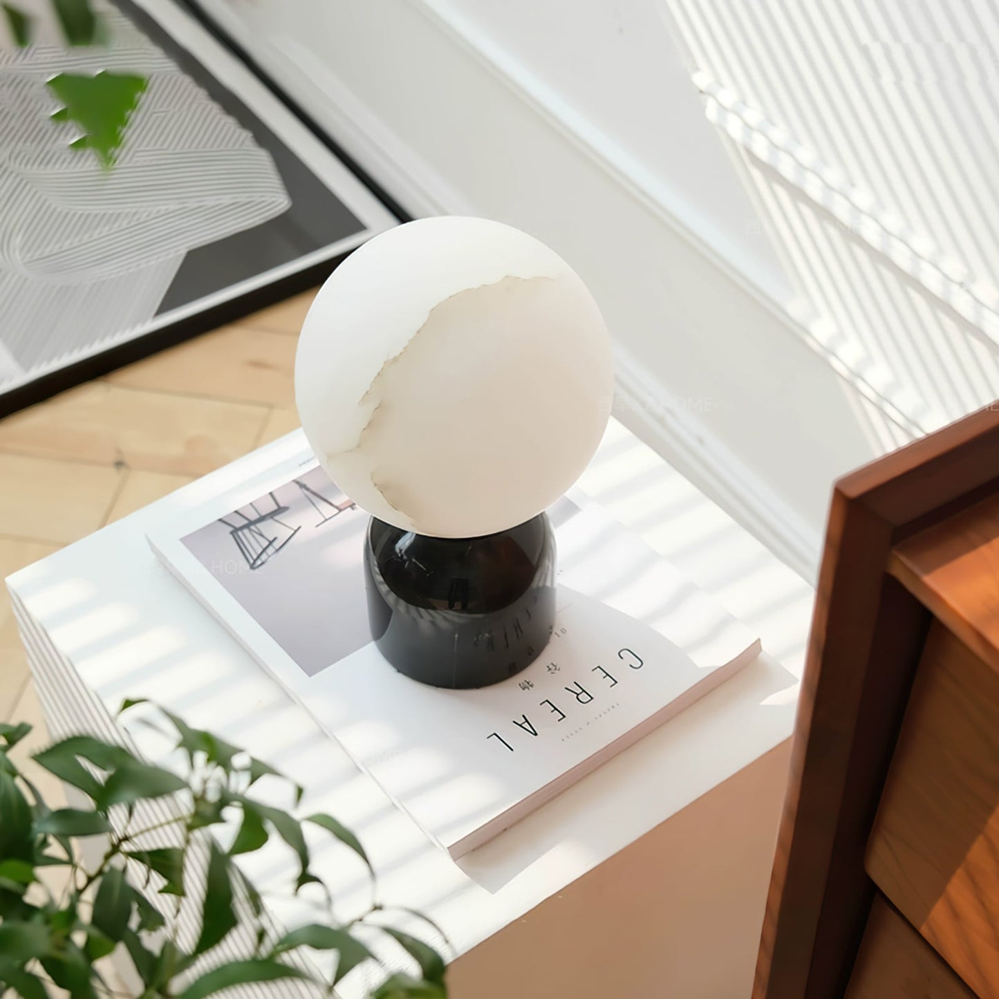 BillyBrilliance - Elegant Lamp