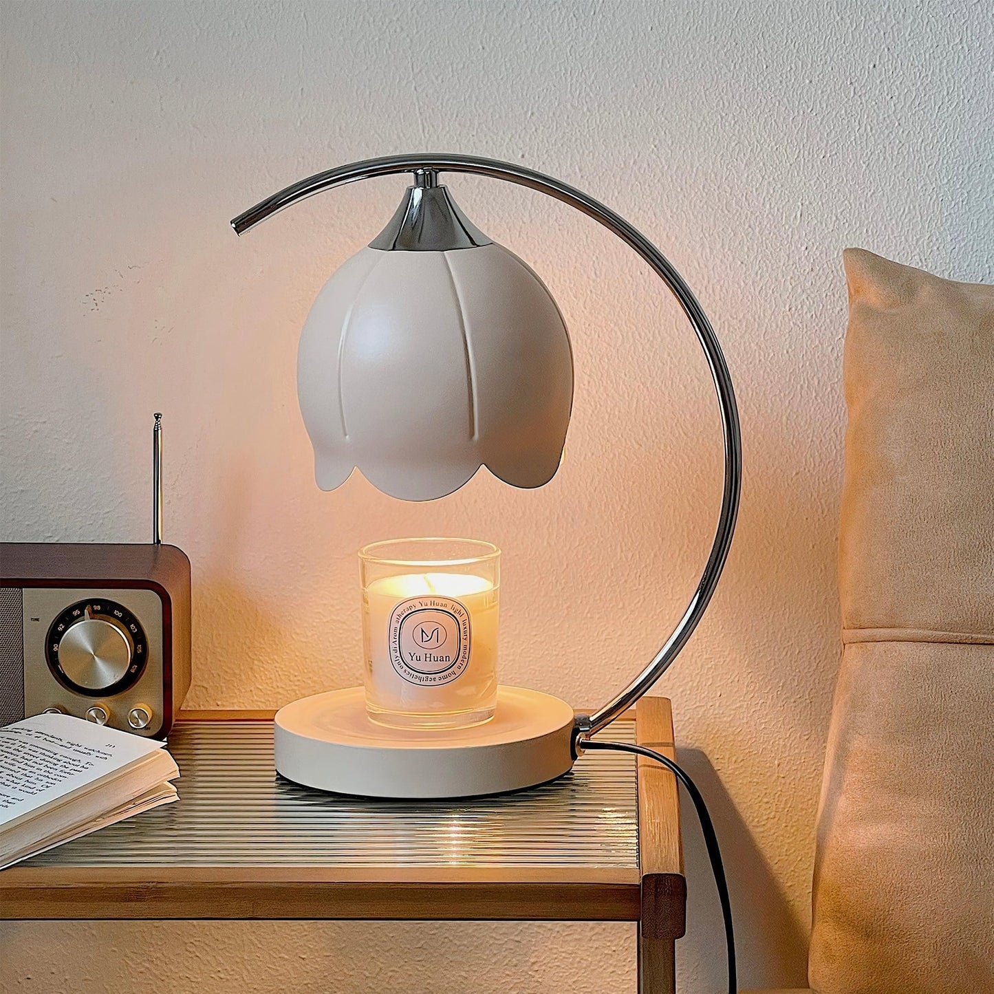 PetalRadiance - Table Lamp