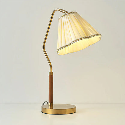 GlamourLux – Luxurious Fabric Table Lamp