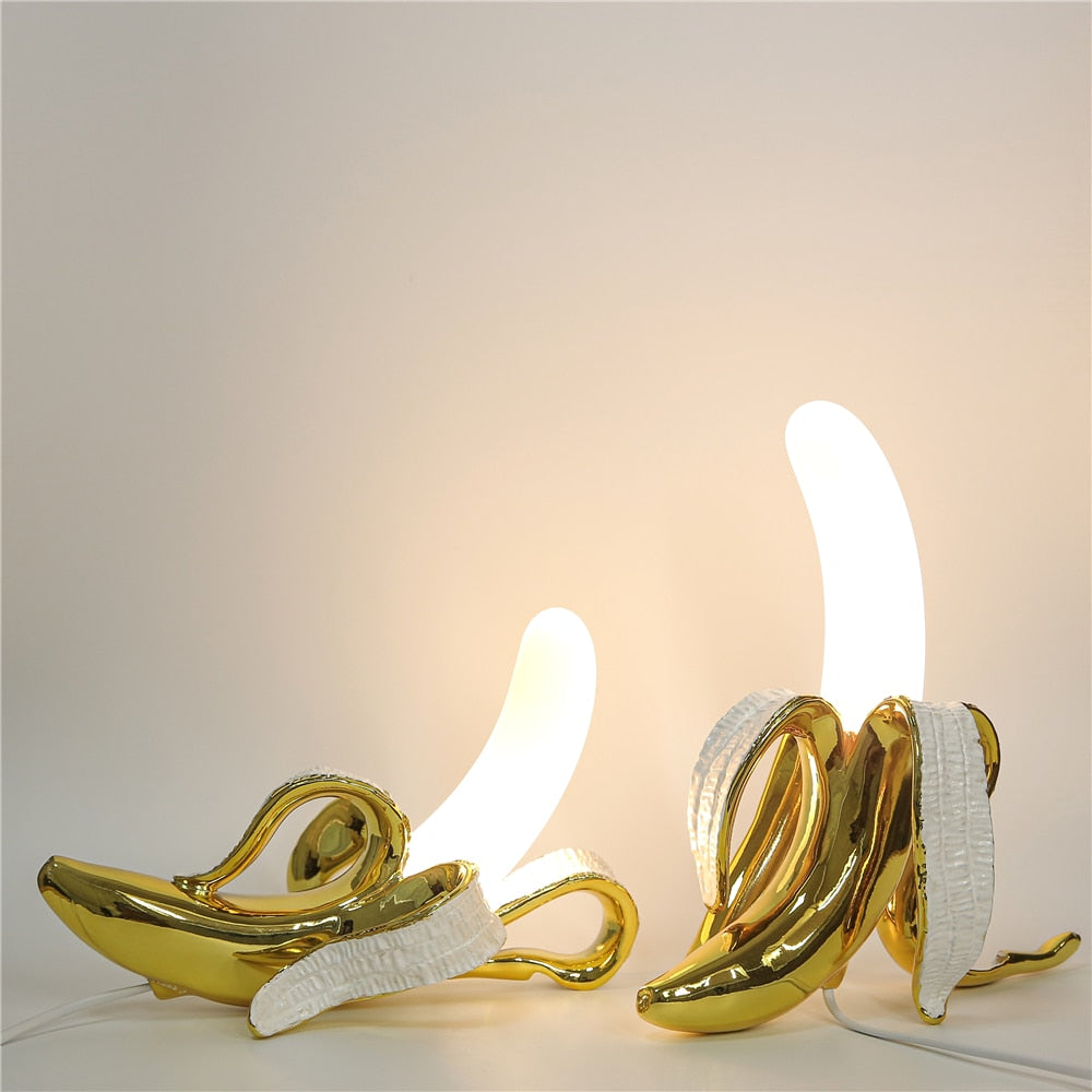 GoldenBanana - Elegant Art Deco Table Lamp