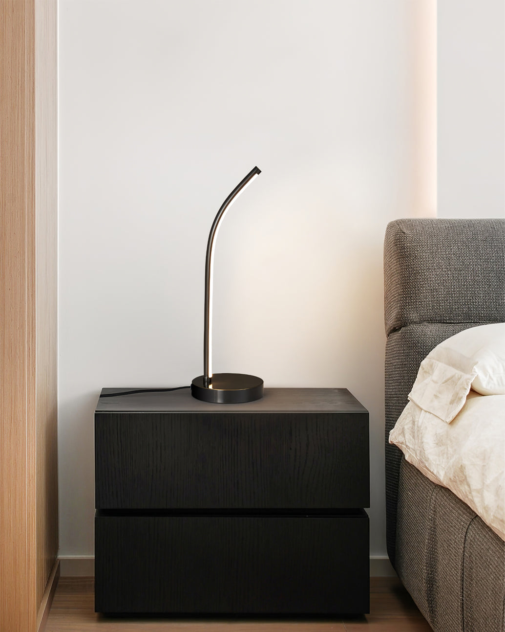 GlowCurve – Modern Dimmable LED Desk Lamp