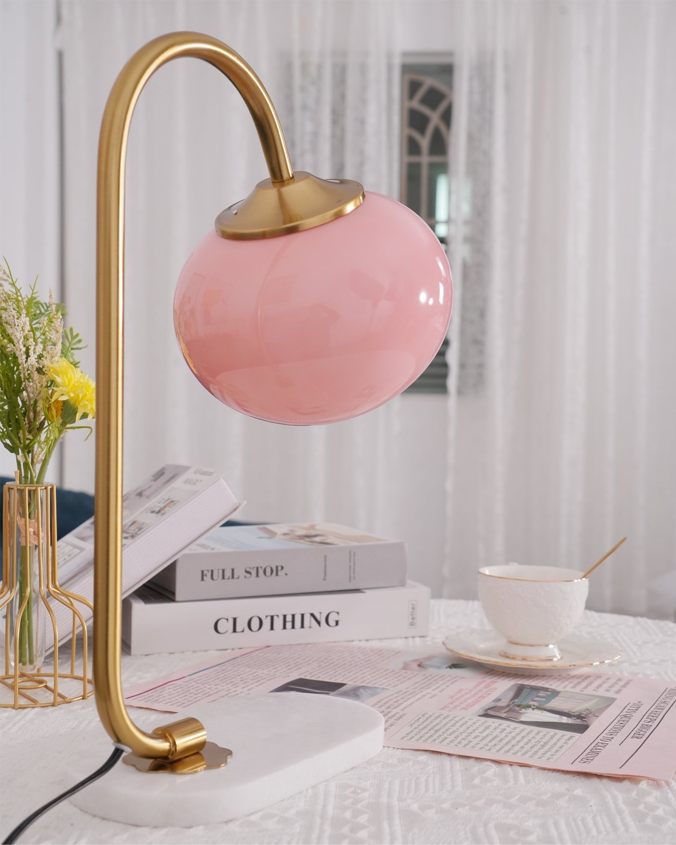 FluffyGlow - Fun Table Lamp with Sweet Marshmallow Vibes