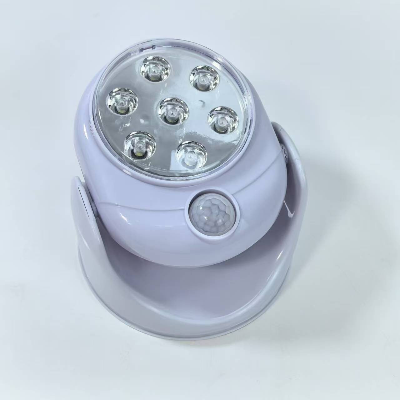 Ultra-Bright Motion Sensor LED Outdoor Light – Waterproof 450 Lumen Wireless LED Lamp for Safety and Visibility