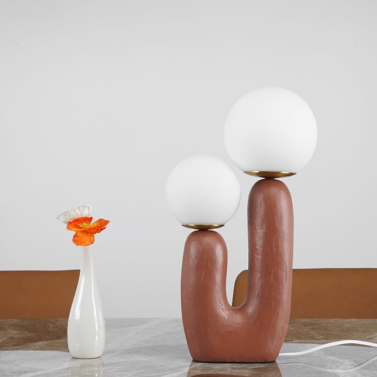 ClearLume – Sleek Glass and Resin Table Lamp