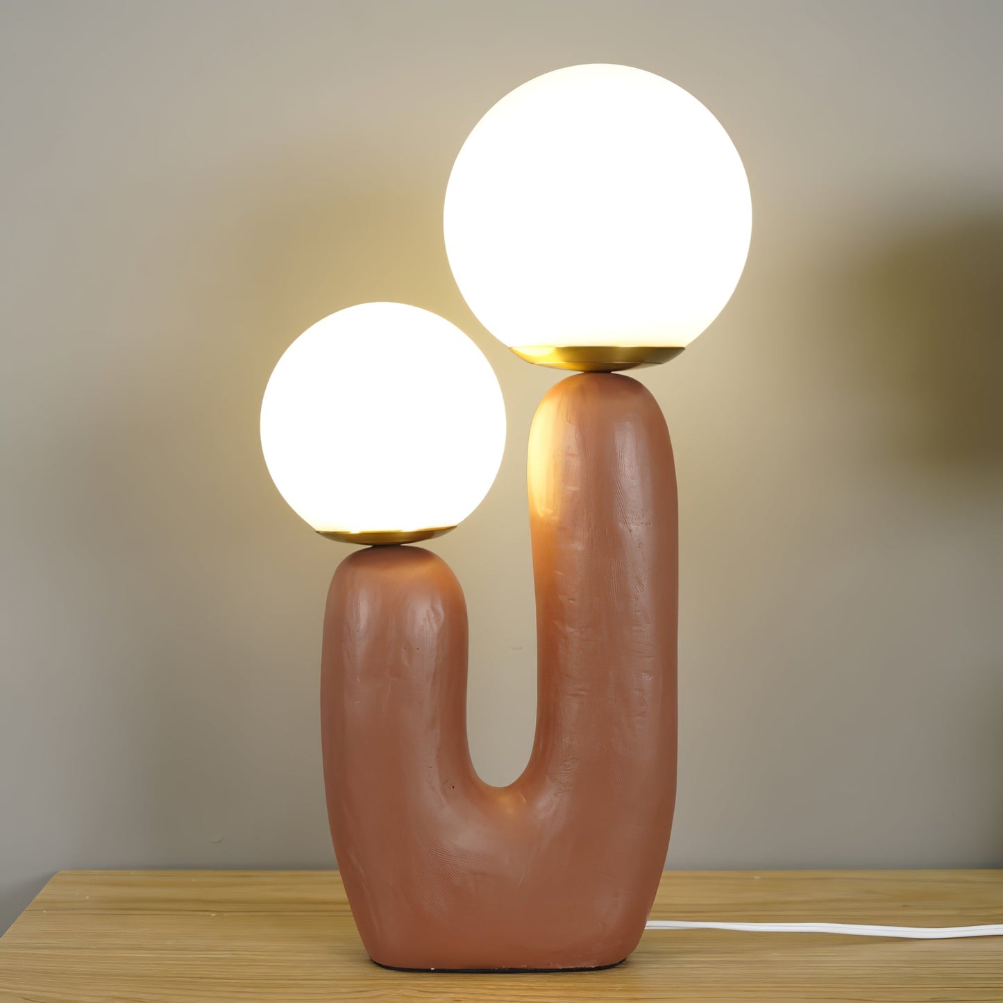 ClearLume – Sleek Glass and Resin Table Lamp