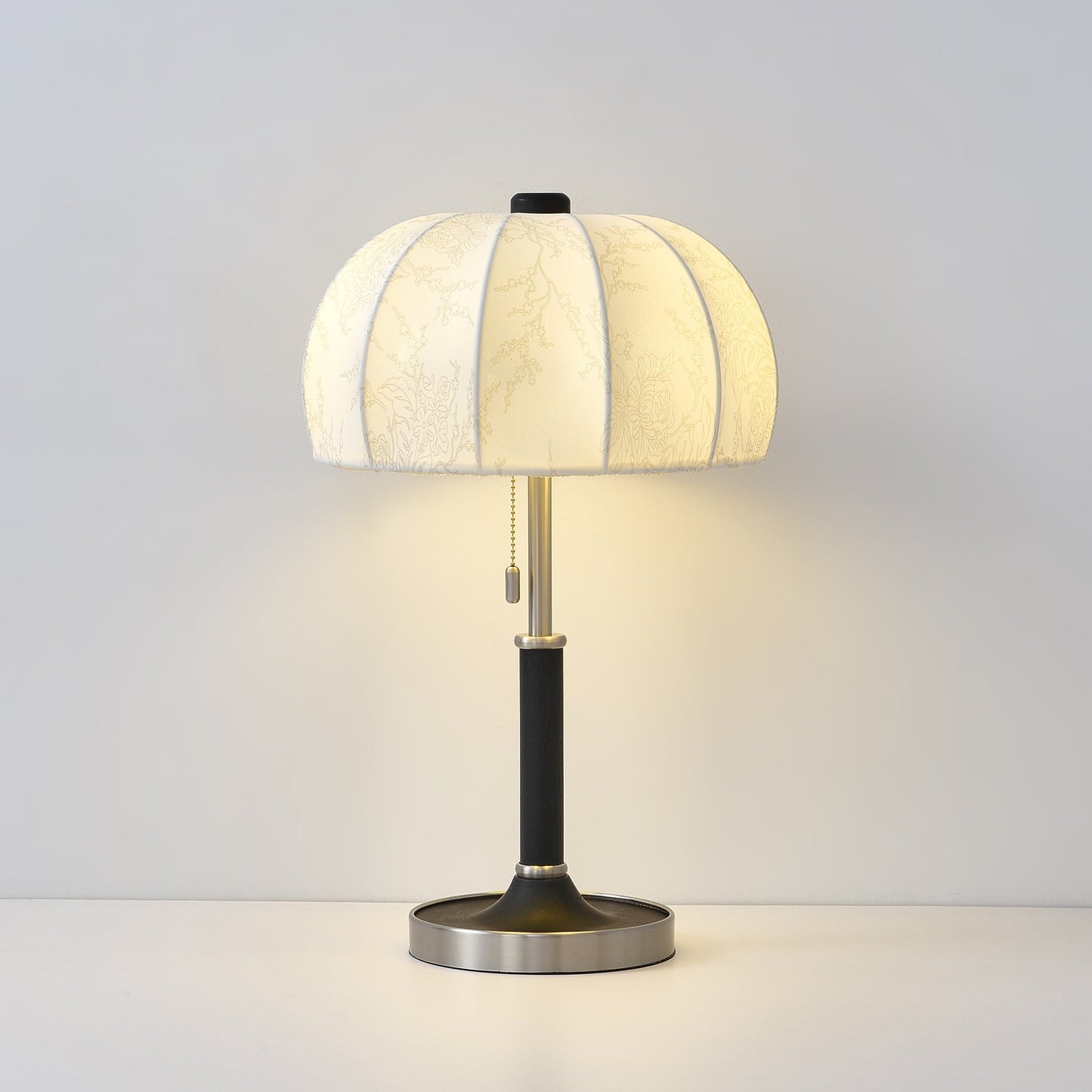 OrchidLite - Stijlvolle Tafel Lamp met Moderne Stofkap