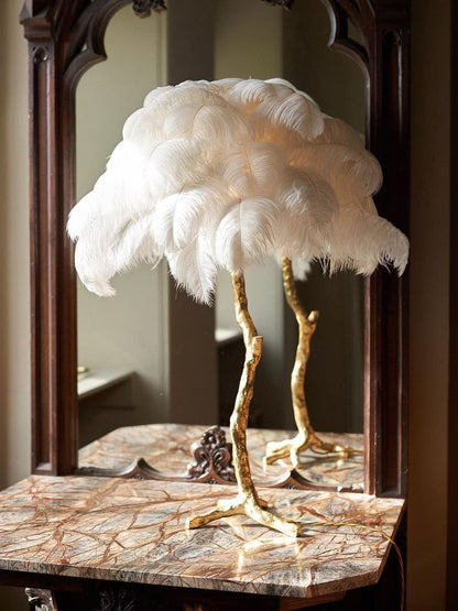 FeatherGlam – Luxurious Table Lamp