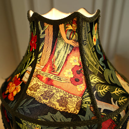 VintageBloom - Tafel Lamp in Franse Bloemmotief met Franje