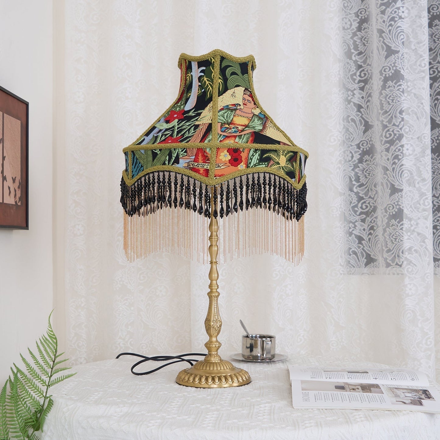 VintageBloom - Tafel Lamp in Franse Bloemmotief met Franje