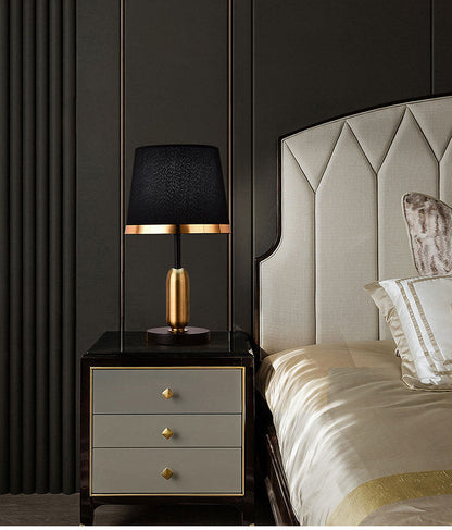 NoirBeam – Sleek Table Lamp in Gold and Black for Subtle Lighting