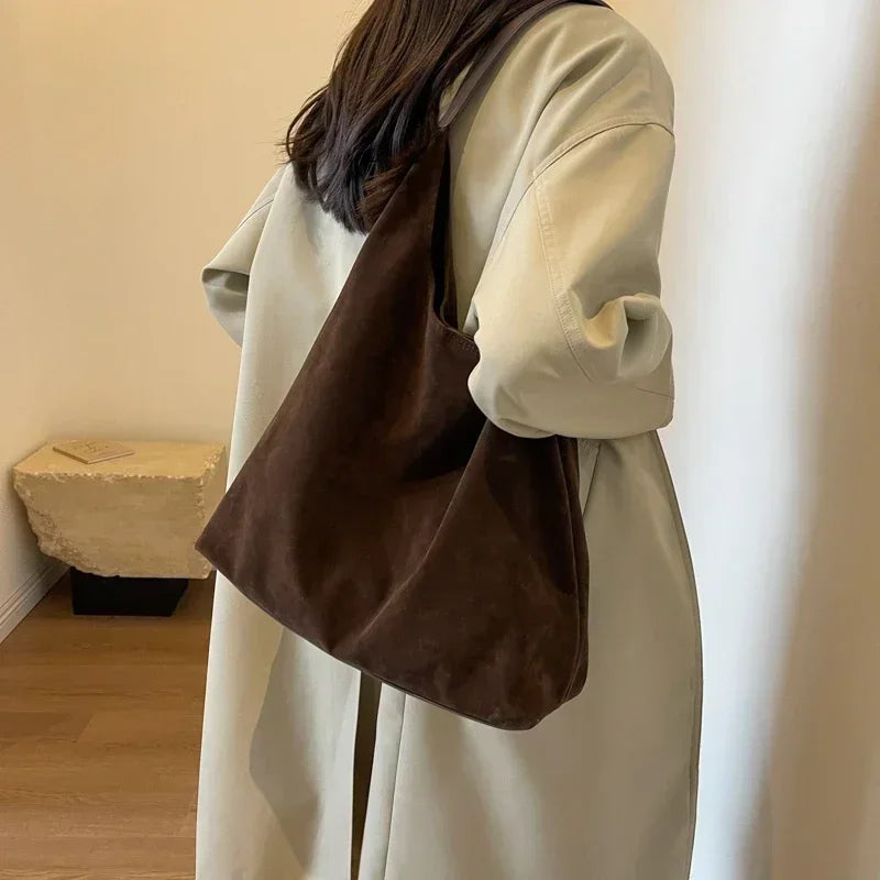 Nora Suede Tote – Soft and Stylish Everyday Handbag