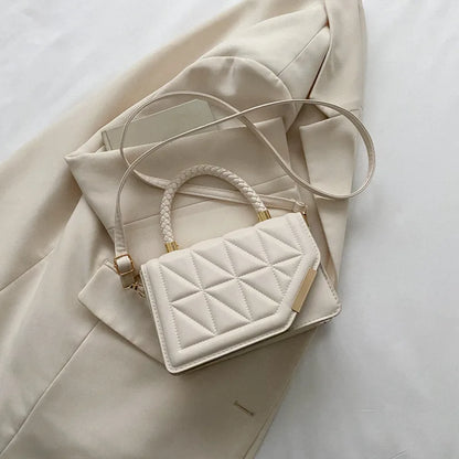 Camille Quilted Crossbody – Stylish and Trendy Shoulder Bag