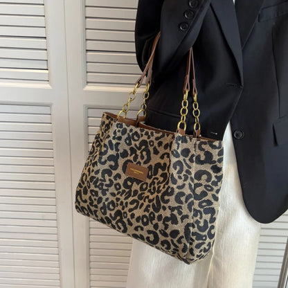 Livia Leopard Luxe Bag – Chic and Stylish Animal Print Handbag