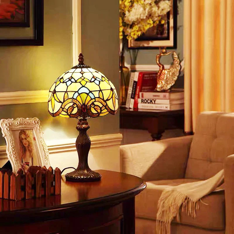 LuxeShade – Tiffany Office Lamp