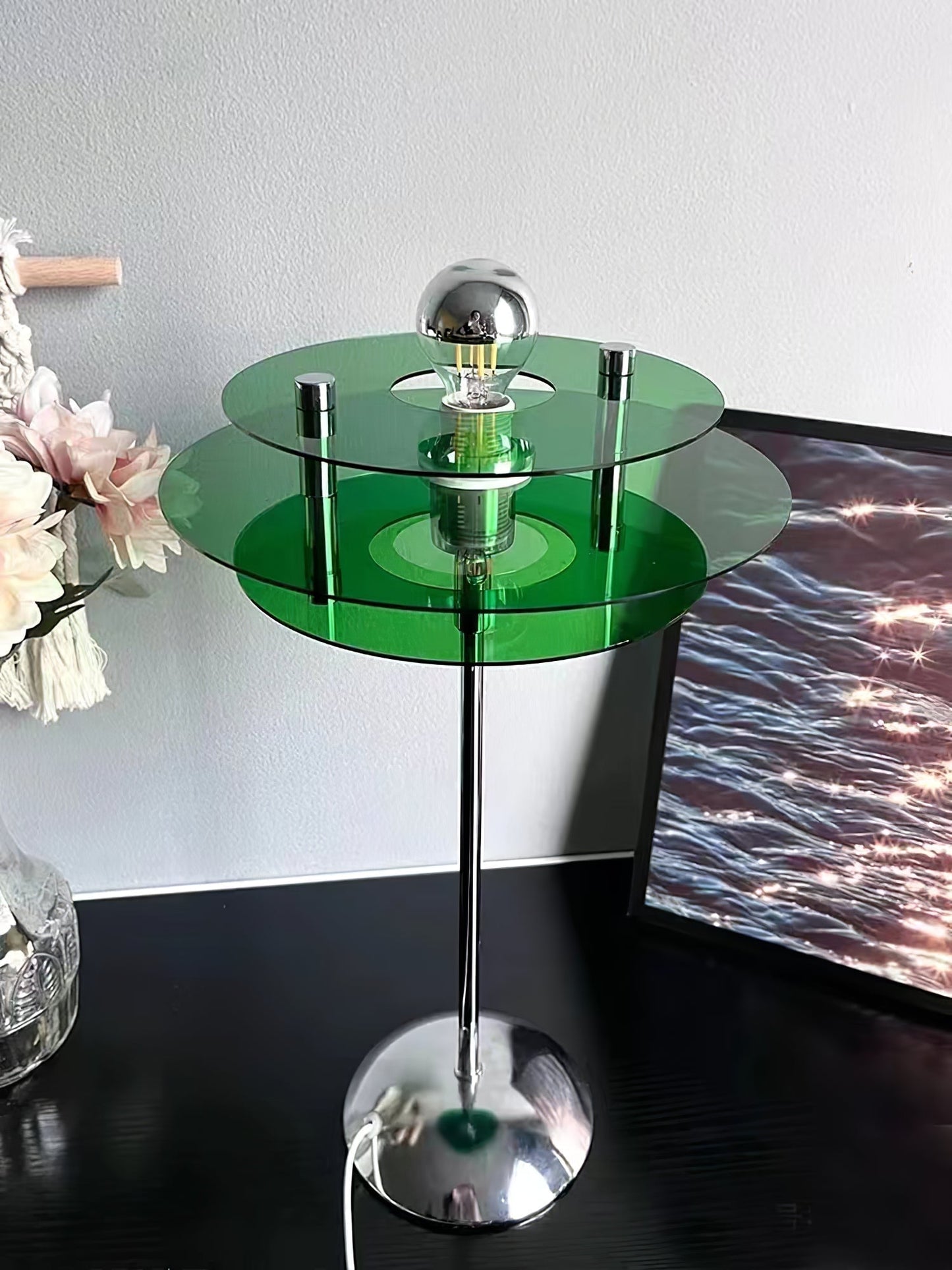 ReflectaLume – Stylish Geometric Table Lamp