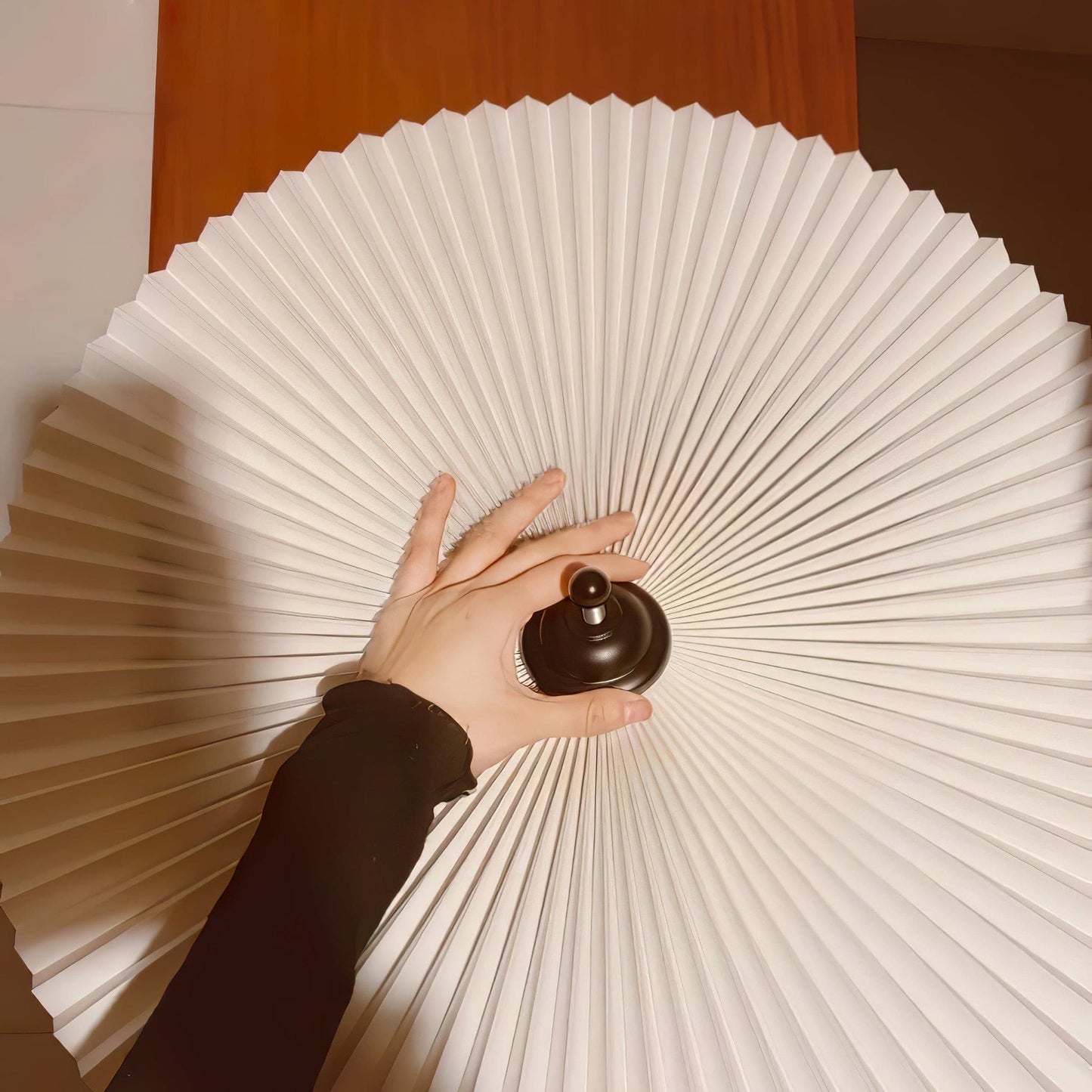 LuxePleat - Elegant Table Lamp with a Textured Pleated Shade