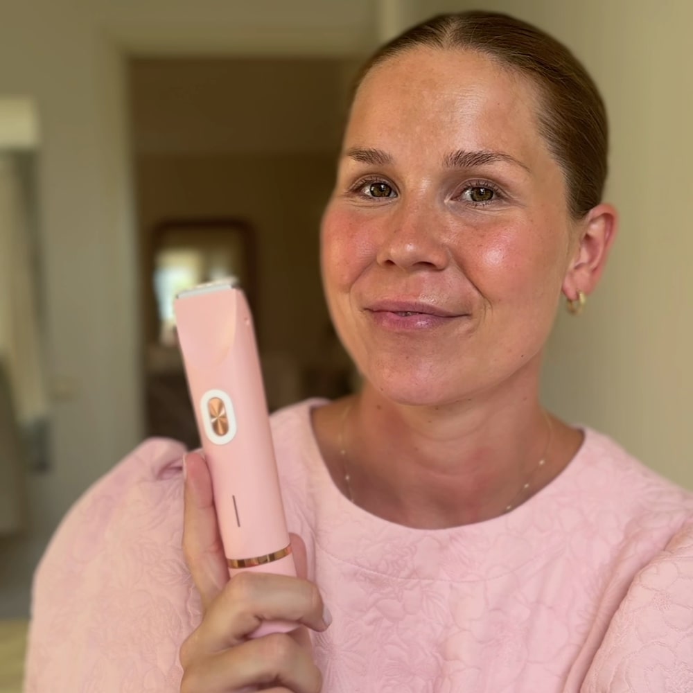 Women’s Electric Shaver | Waterproof Rechargeable Razor | Smooth & Gentle Hair Removal for Body and Face