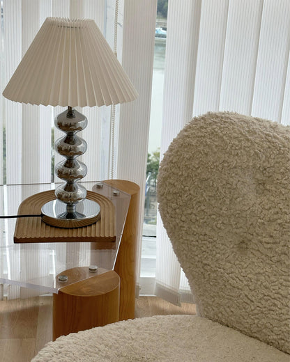 LuxeZuma - Table Lamp with Sleek Base and Cozy Illumination
