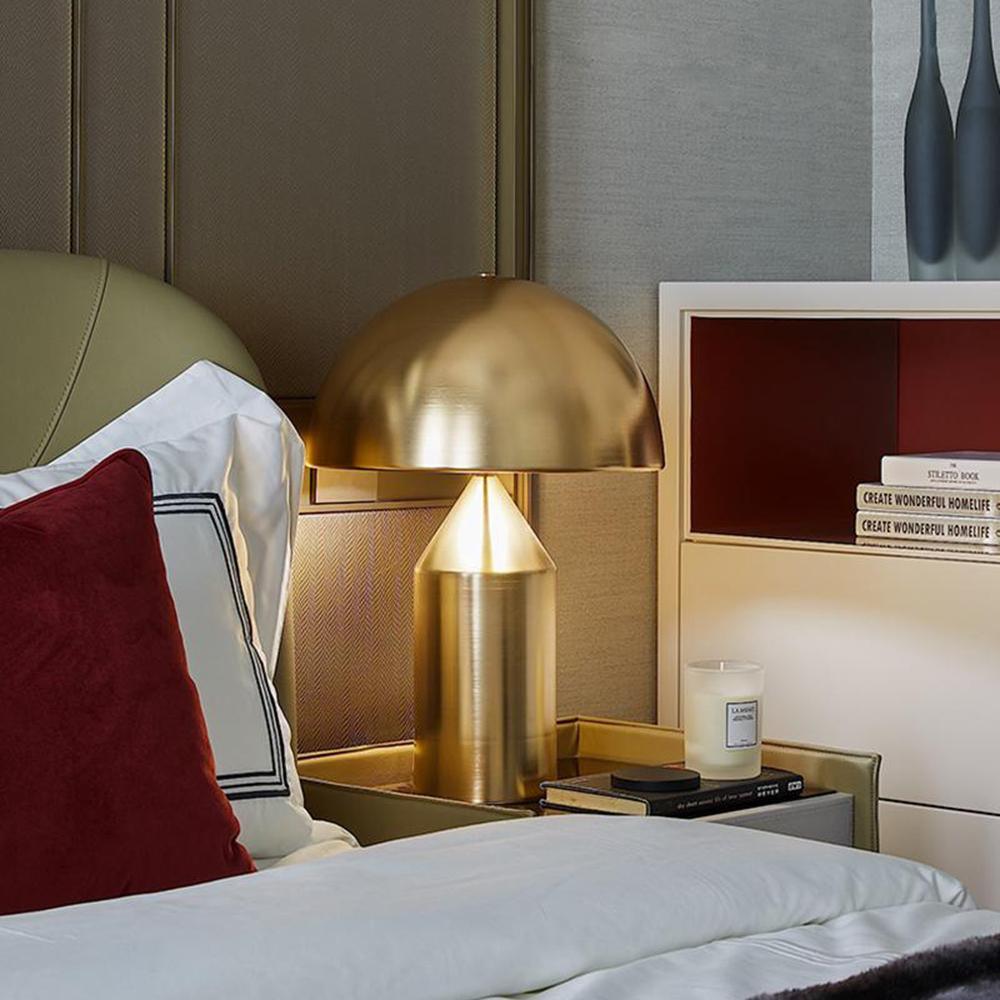 CelestiLamp – Contemporary Metallic Light