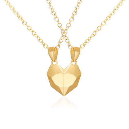 Heartbeat Necklace – Magnetic Heart Pendant
