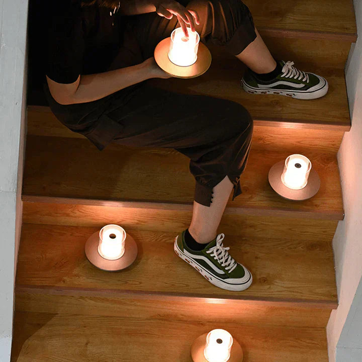 Candlelight – Stylish Induction Lamp with LED Technology