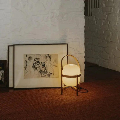 NatureLuxe - Wooden Light Table Lamp