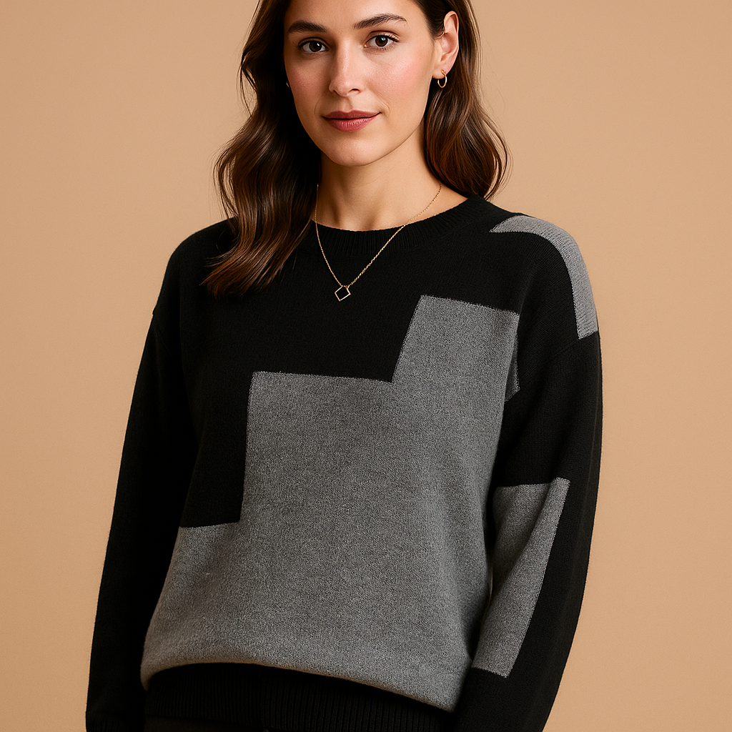 Loose-fit women’s sweater with elegant cut and minimalist design | Ylva