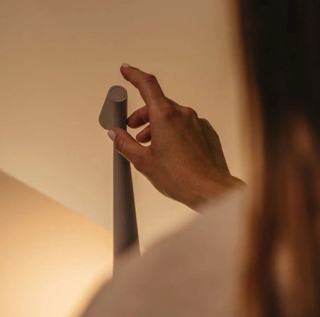 PureBeam – Minimalist LED Desk Lamp