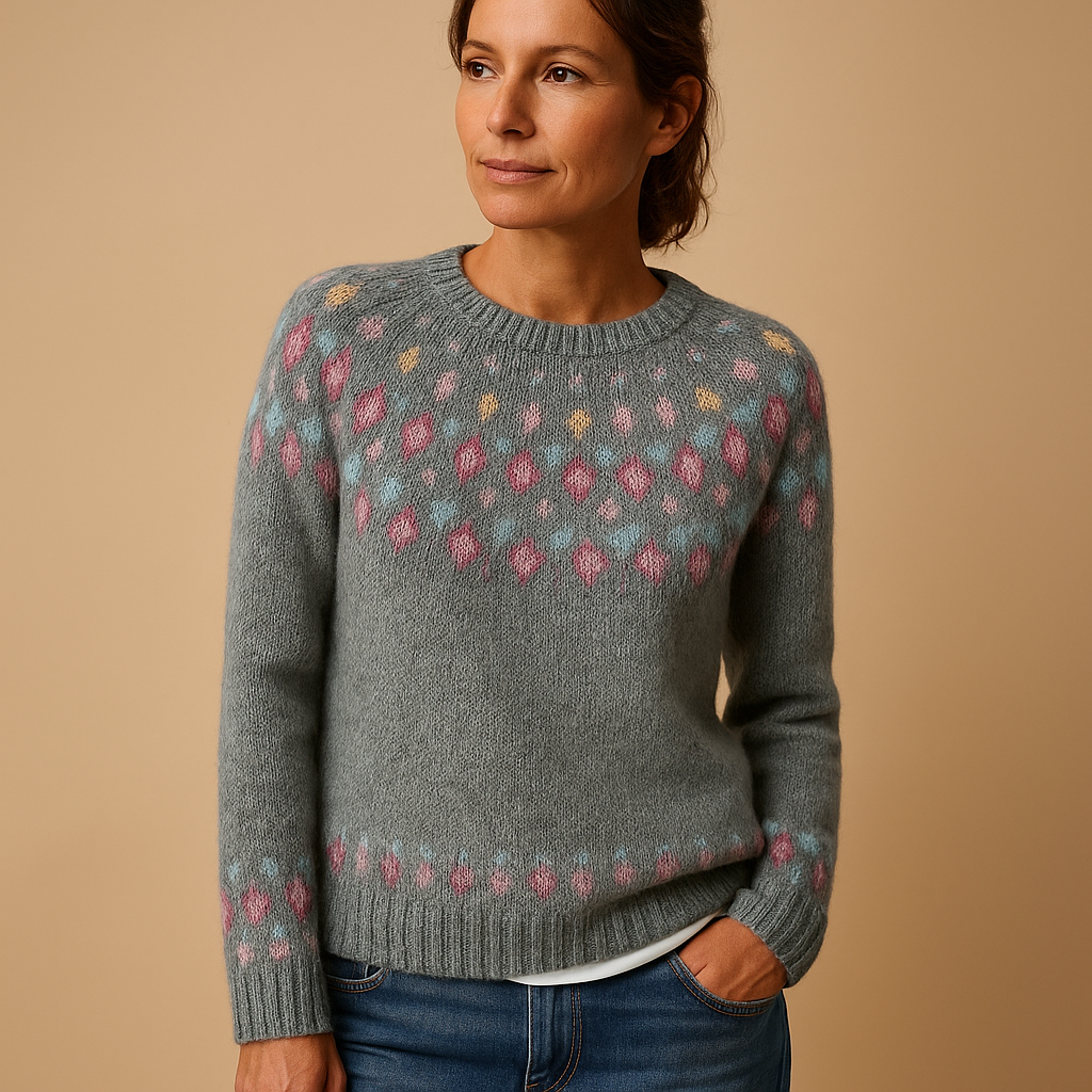 Warm women’s wool sweater with print | Evelina